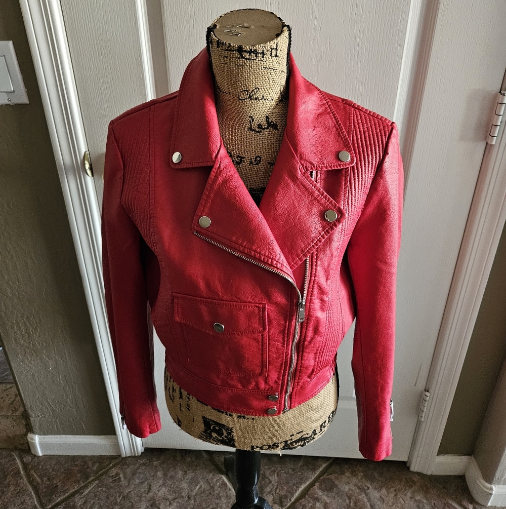 NWT ☆ B Coature Faux Leather Jacket, Size Medium, Brand NEW!